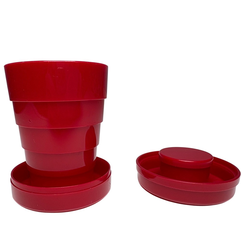 Collapsible vintage Travel Cup Red Plastic Folding Cup USA The Cloverline Inc‎